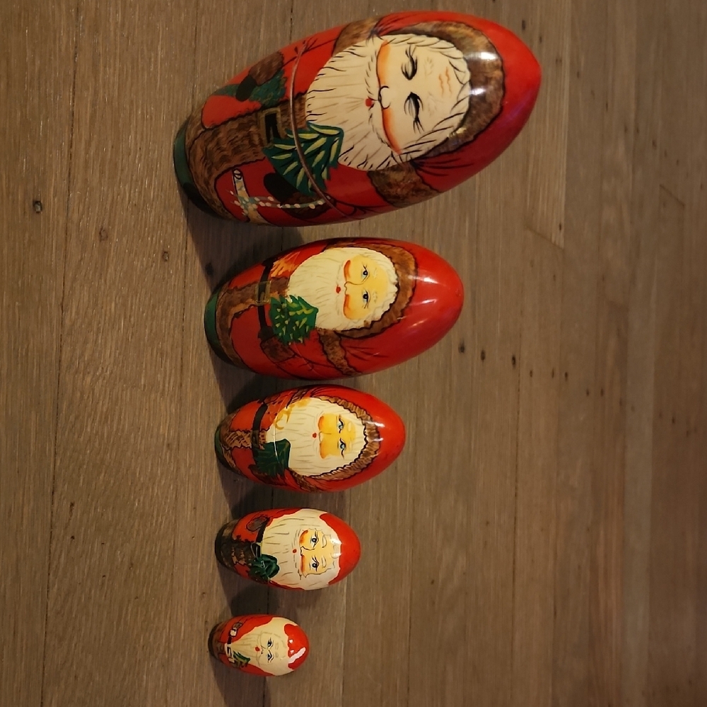 Santa Claus/ Saint Nick Wooden Hand-Painted Nesting Doll- Set Of 5 Christmas - Picture 4 of 4